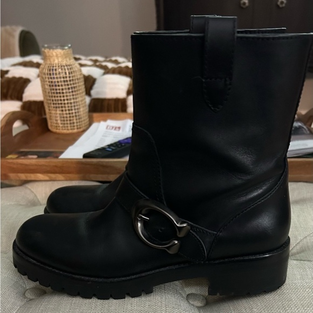 COACH Leighton Moto Boot Size 7.5 Smooth Leather  Coach’s Signature Buckle